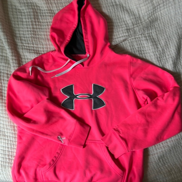 Under armor - Picture 1 of 4